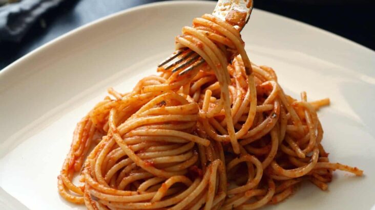 pasta-1463930_Bild von Aline Ponce auf Pixabay